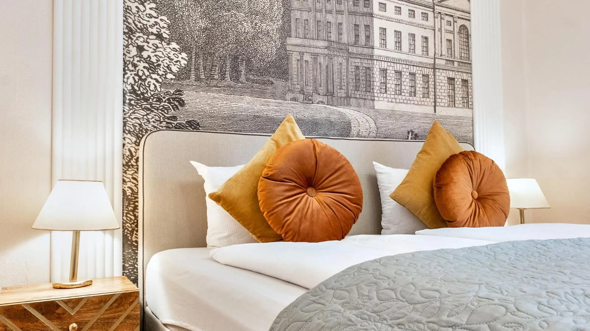 Apartment At Votiv Church I 5 Minutes To Inner City I Wifi I 3 Minutes To Metro Schottentor Vienna Austria