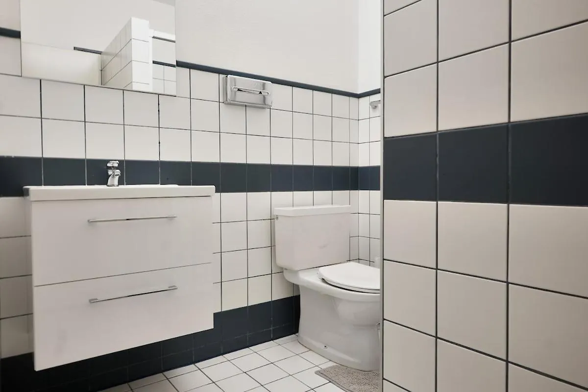 Votivpark Rooms I Self Check In Wien Østrig
